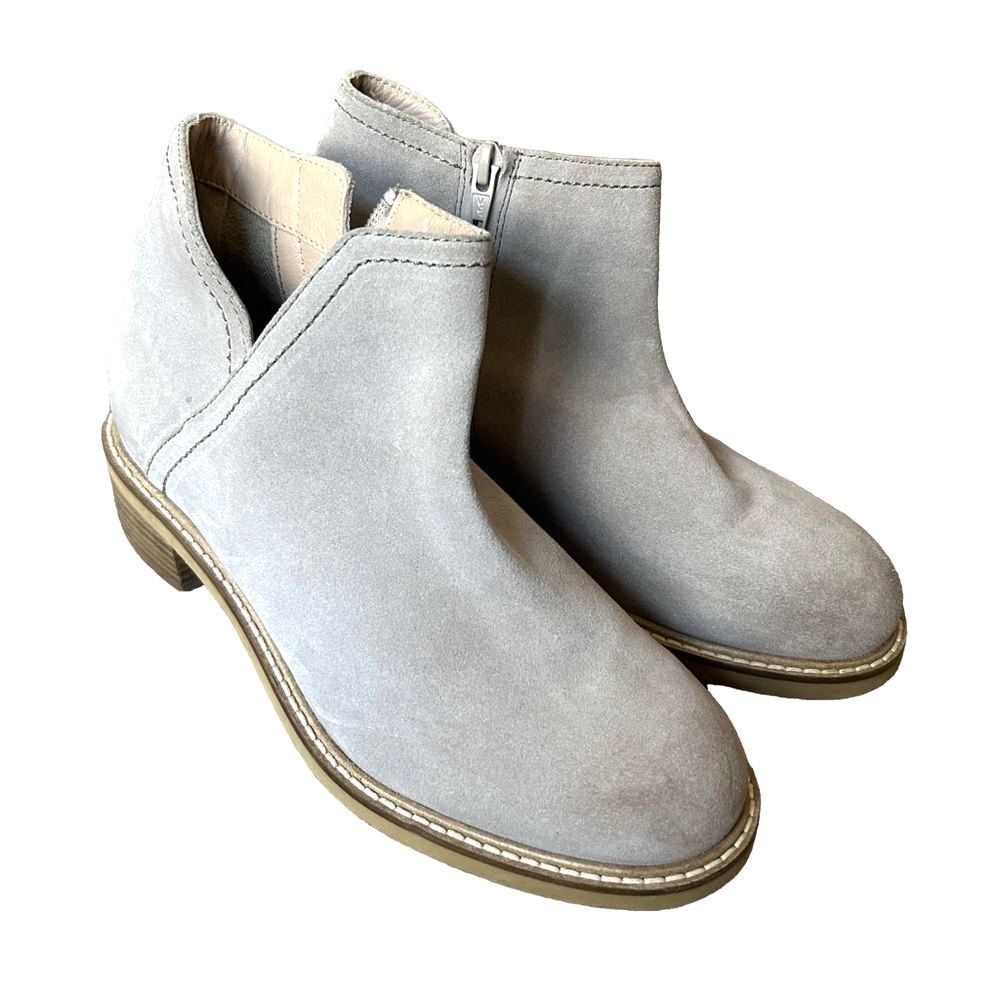 Seychelles very light gray /taupe suede bootie